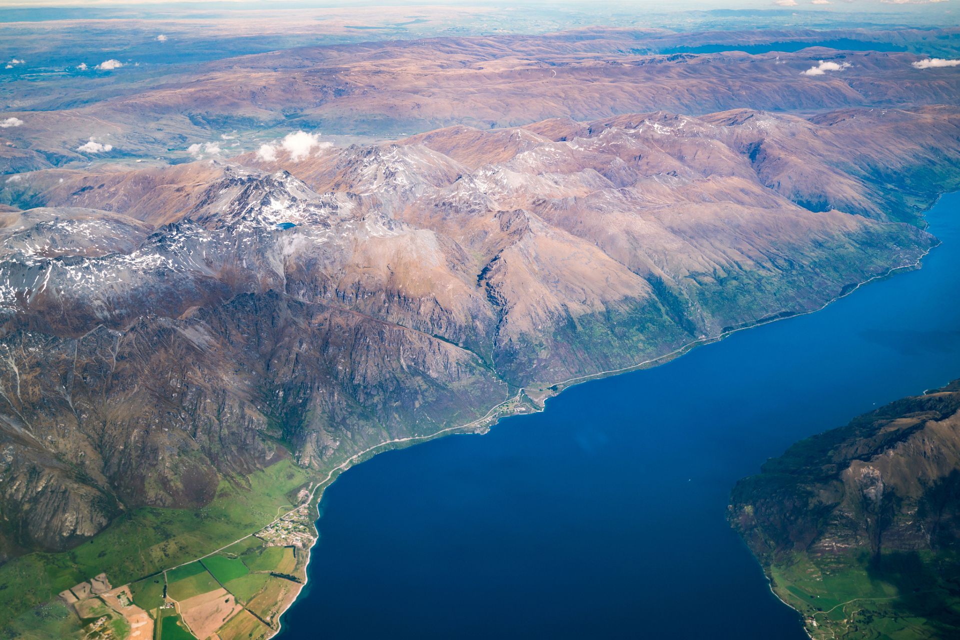 阿巴拉契亚山脉,是一座宛如诗意般的自然奇观,它傲然屹立在大地之上,