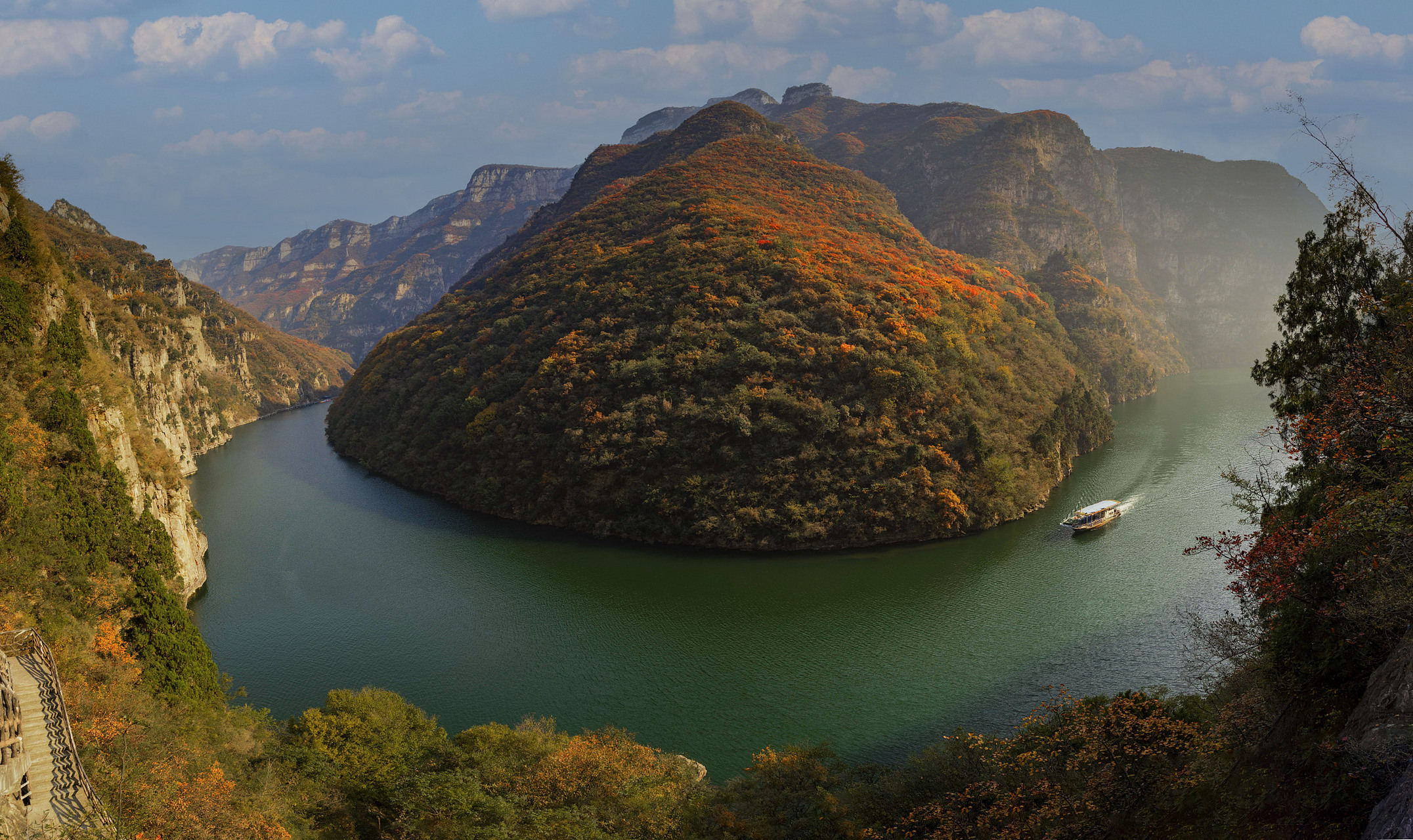 青天河(原名:红旗水库),青天河风景名胜区,位于河南省焦作市博爱县与