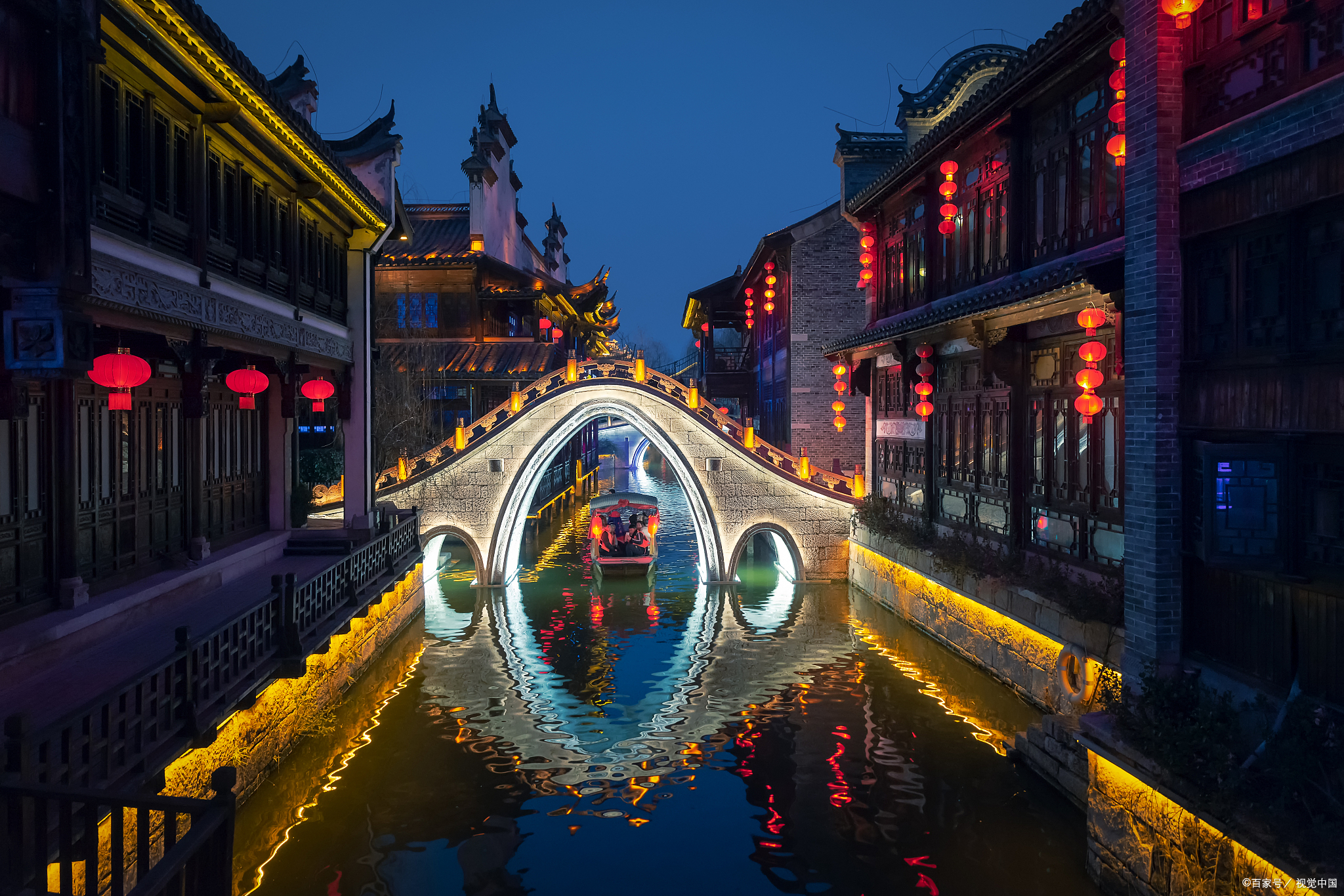 【山东旅游攻略】台儿庄古城:纷繁夜景,吃喝玩乐一站式,爱国教育尽享!