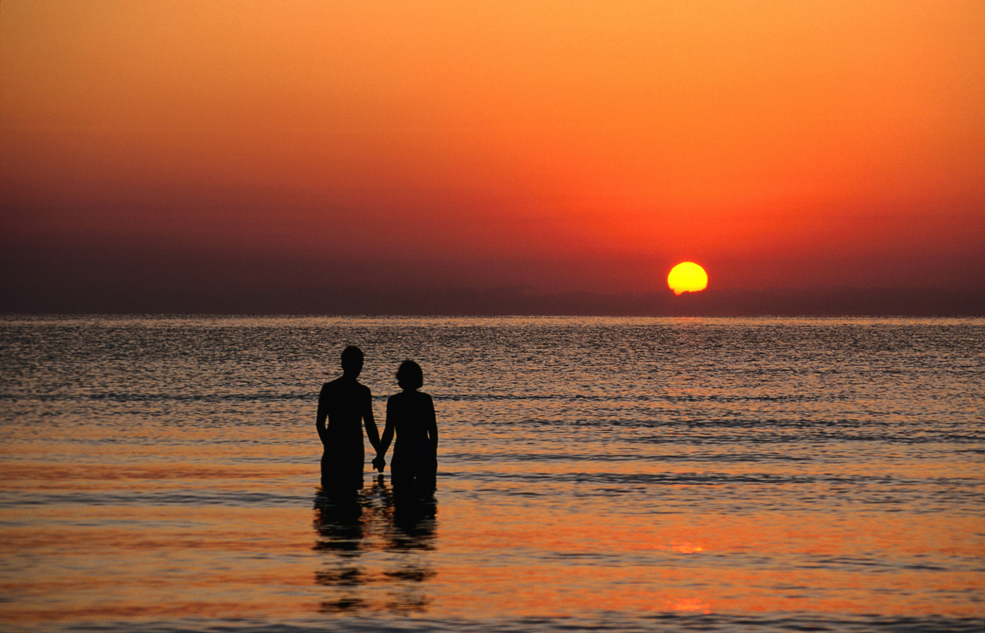 今年78岁的张祖新是邻居眼中的"花花公子",现如今的他,拥有着一位比