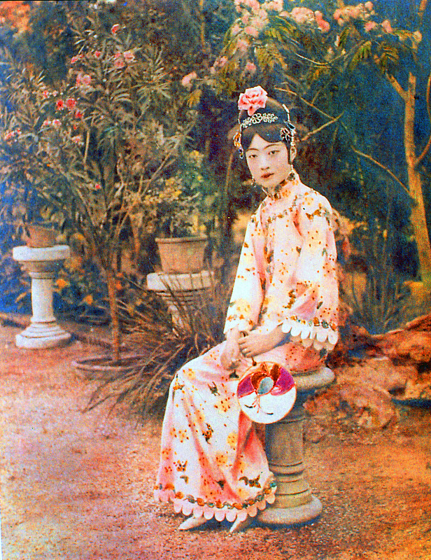中国最后一个太监,曾回忆:夜晚伺候嫔妃,鞋里一定要放苍耳