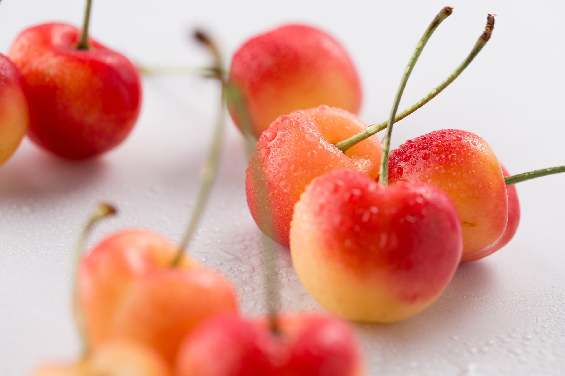 百家号独家动态#  peach  本意是 桃子 .