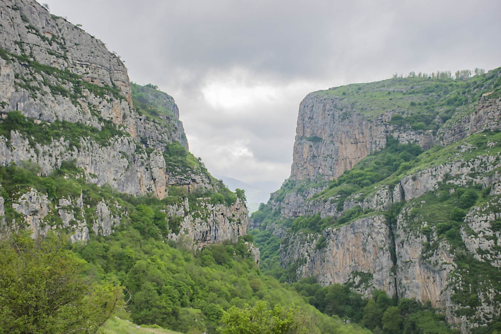 这个隐藏在秦皇岛市青龙满族自治县内的秘境,不仅有着令人叹为观止的