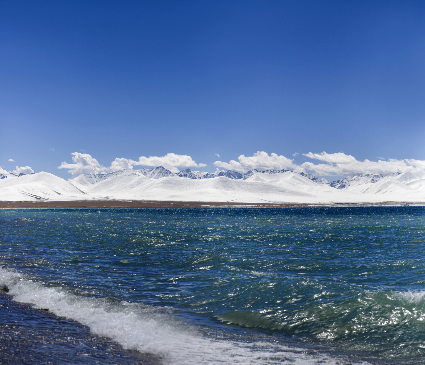 【世界之最11】世界海拔最高的咸水湖  纳木错湖位于西藏中部,是世界