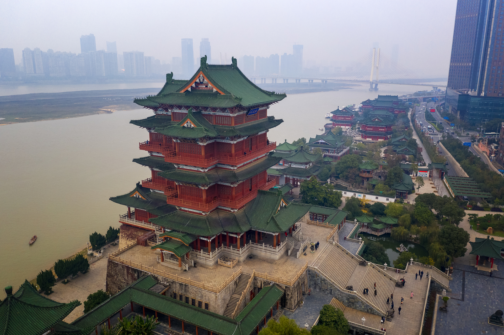 江西是一个充满魅力的地方,适合放松身心和了解中国文化和历史.