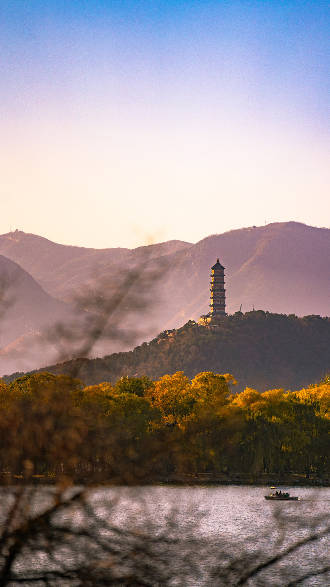 从辽阳市区出发,沿着