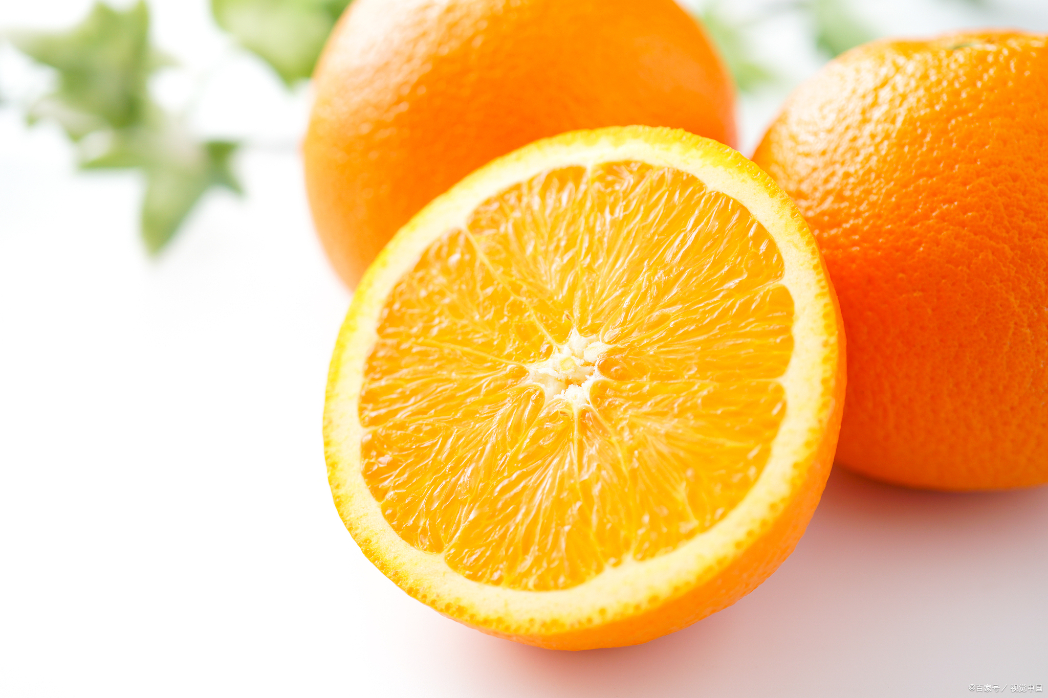 五色斑斓的水果:秋季肌肤护理中的好帮手