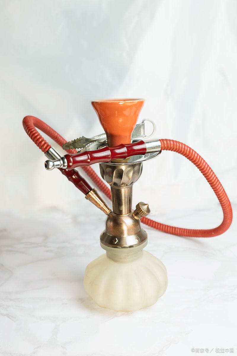 水烟中的尼古丁含量甚至比普通香烟还要高,而且