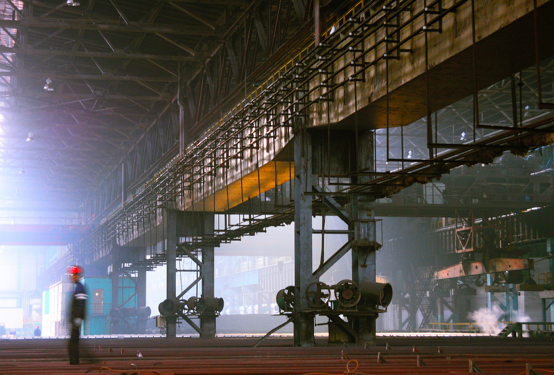 凌钢股份于8月1日发布关于控股股东股权转让完成工商变更登记的提示