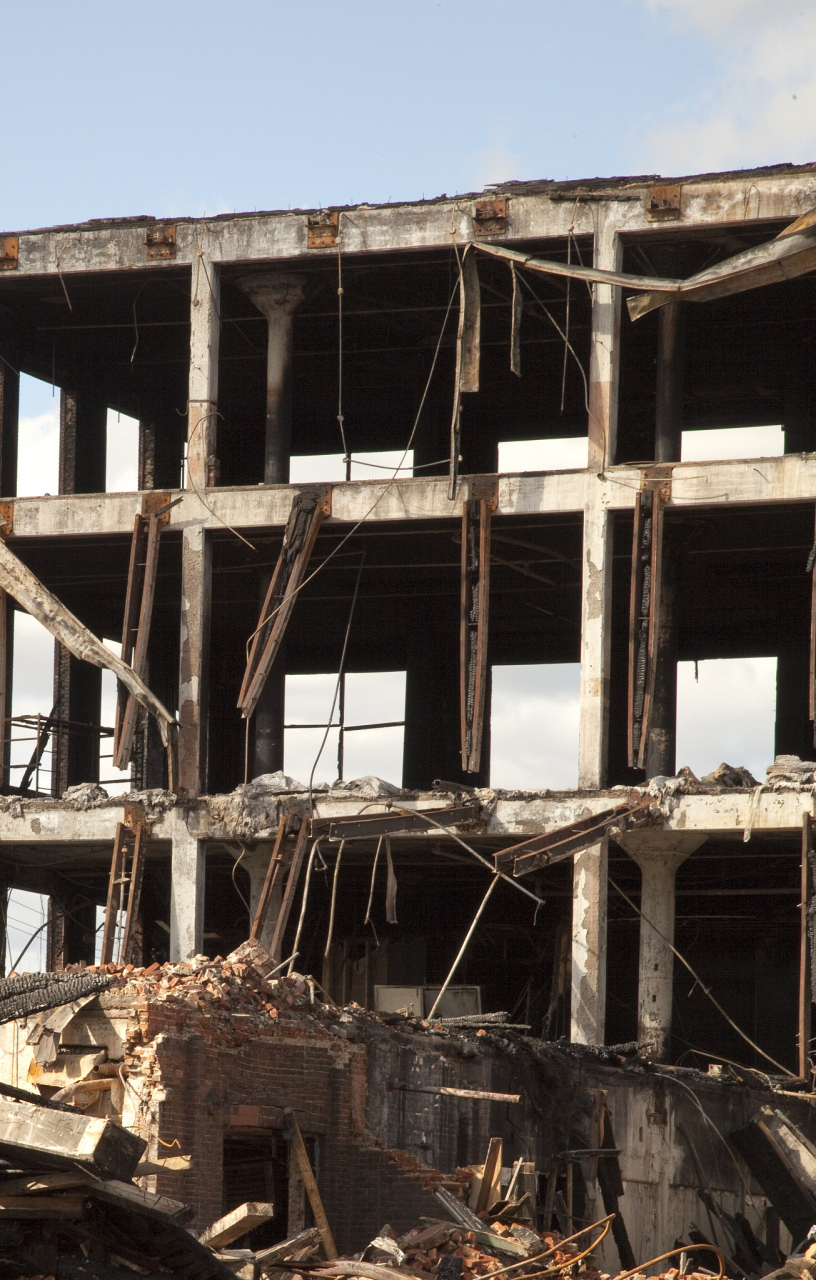 广州最大烂尾楼澳洲山庄,165栋,烂尾30年,很多买房的人早就死了.