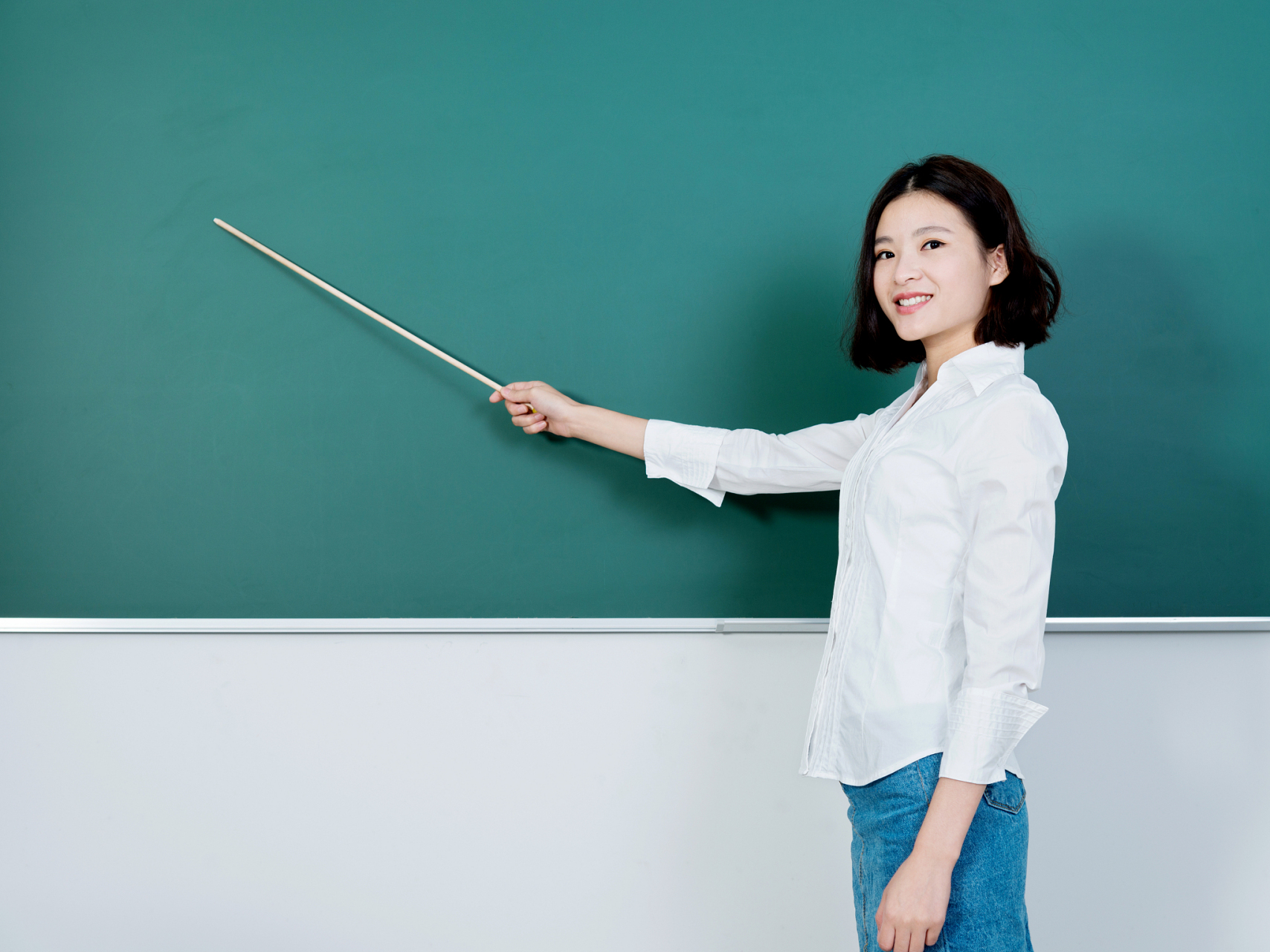 生怕学生喜欢  一位老师说自己是正常人,但要是听到学生说自己好看