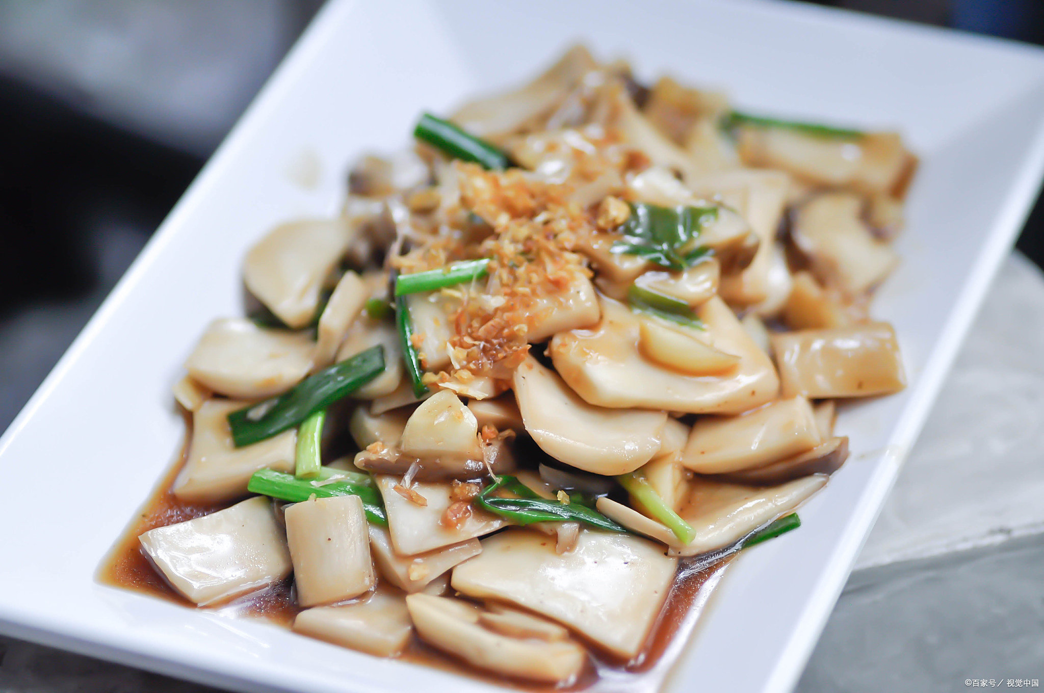 白灵菇炒肉,美味又营养,让家人爱上吃蘑菇!