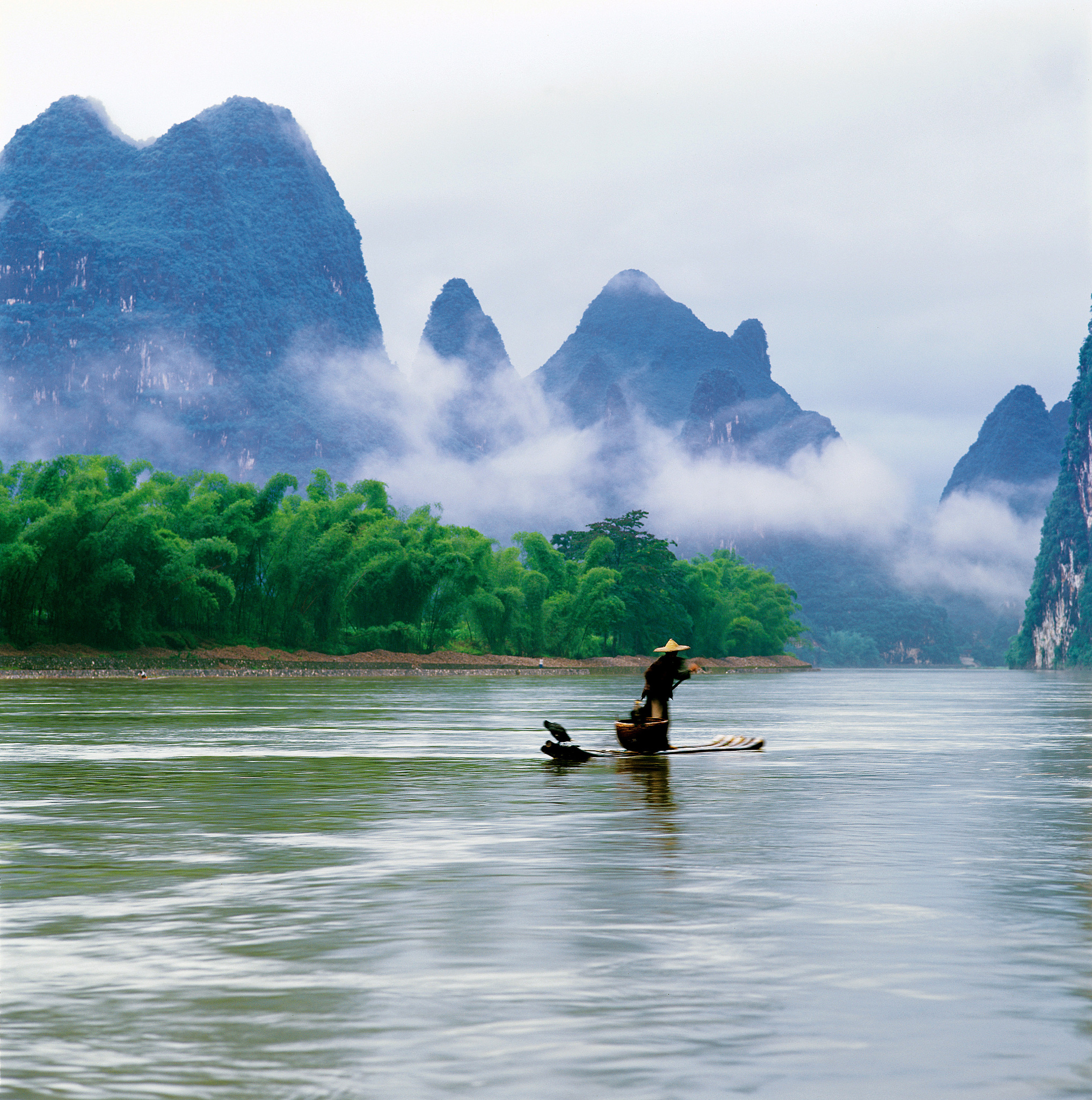 桂林漓江:百里画廊中的山水诗篇,一场穿越千年的视觉盛宴