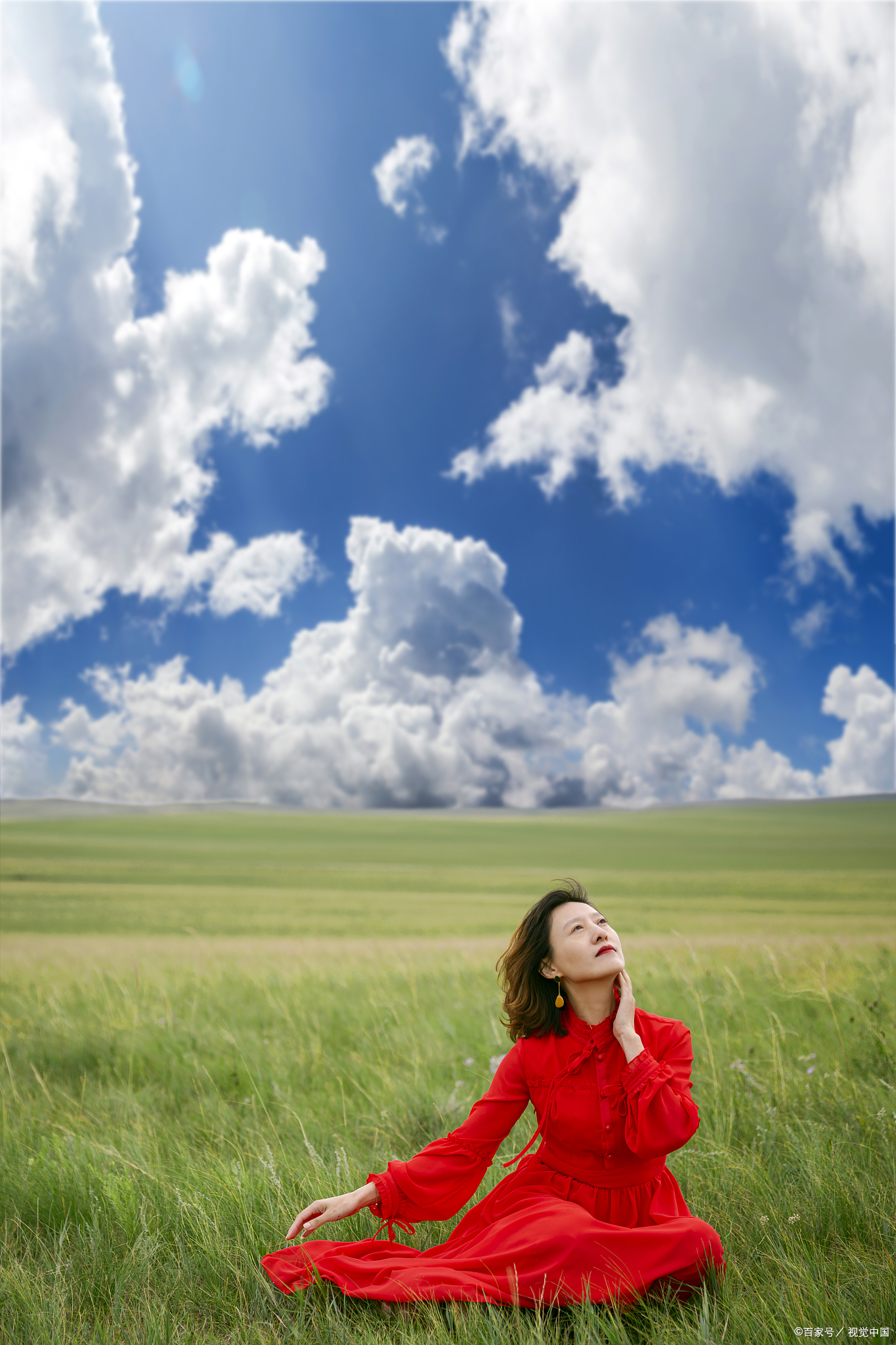 去草原旅游穿什么衣服好看?才能绽放出独具特色的时尚风格