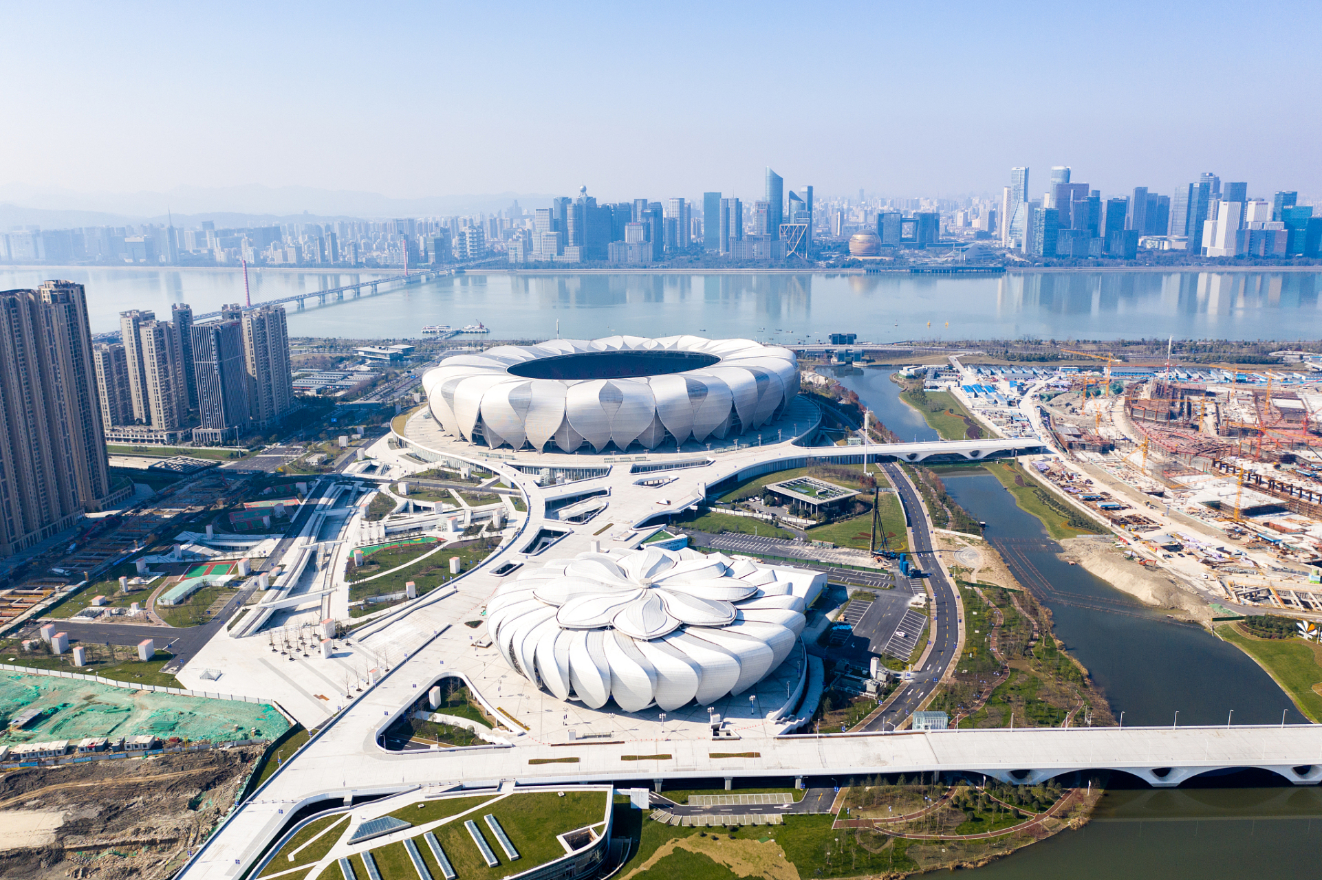 亚运fun体验# 杭州亚运会的场馆建设遵循了"杭州为主,全省共享档 