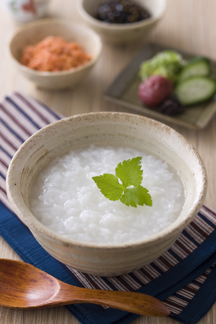 发烧会使宝宝的身体处于应激状态,消耗较多的能量.