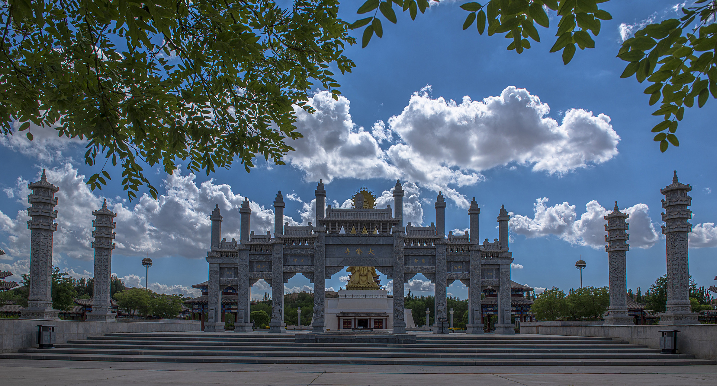 作为一个旅游自媒体,看到甘肃张掖山丹大佛寺着火的消息,真的让人挺