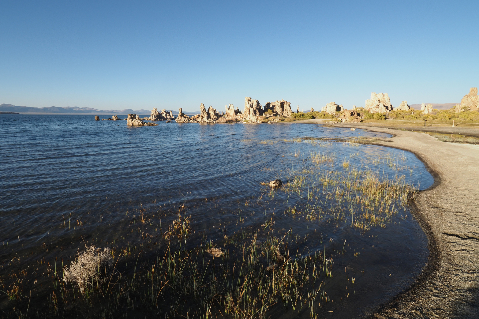 留下难忘回忆.[原文:新疆福海乌伦古湖旅游攻略]