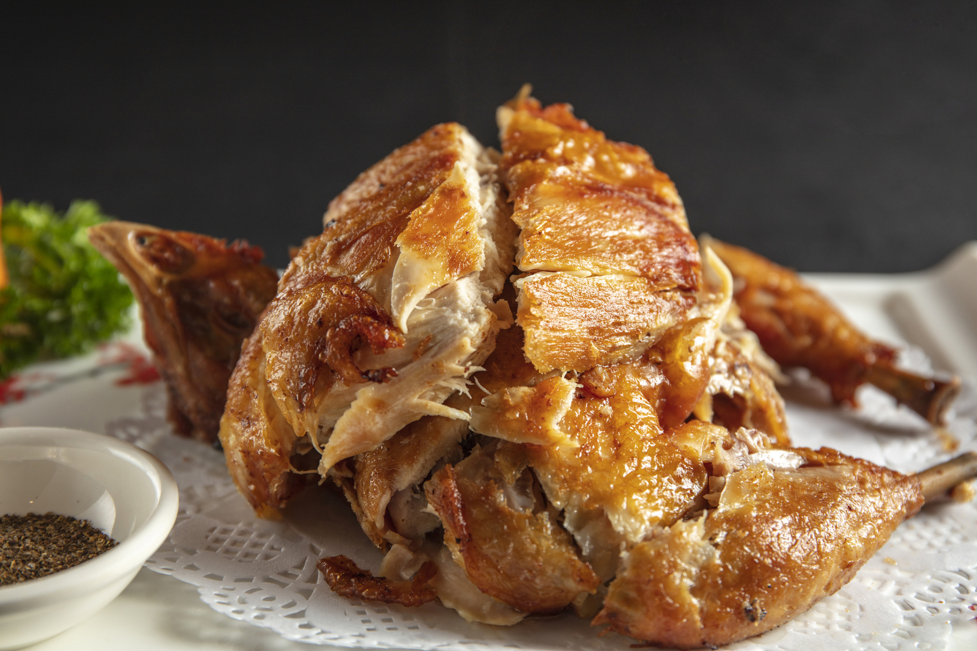 皖美好食记# 符离集烧鸡是中国的传统名菜之一,产自中国安徽省宿质行