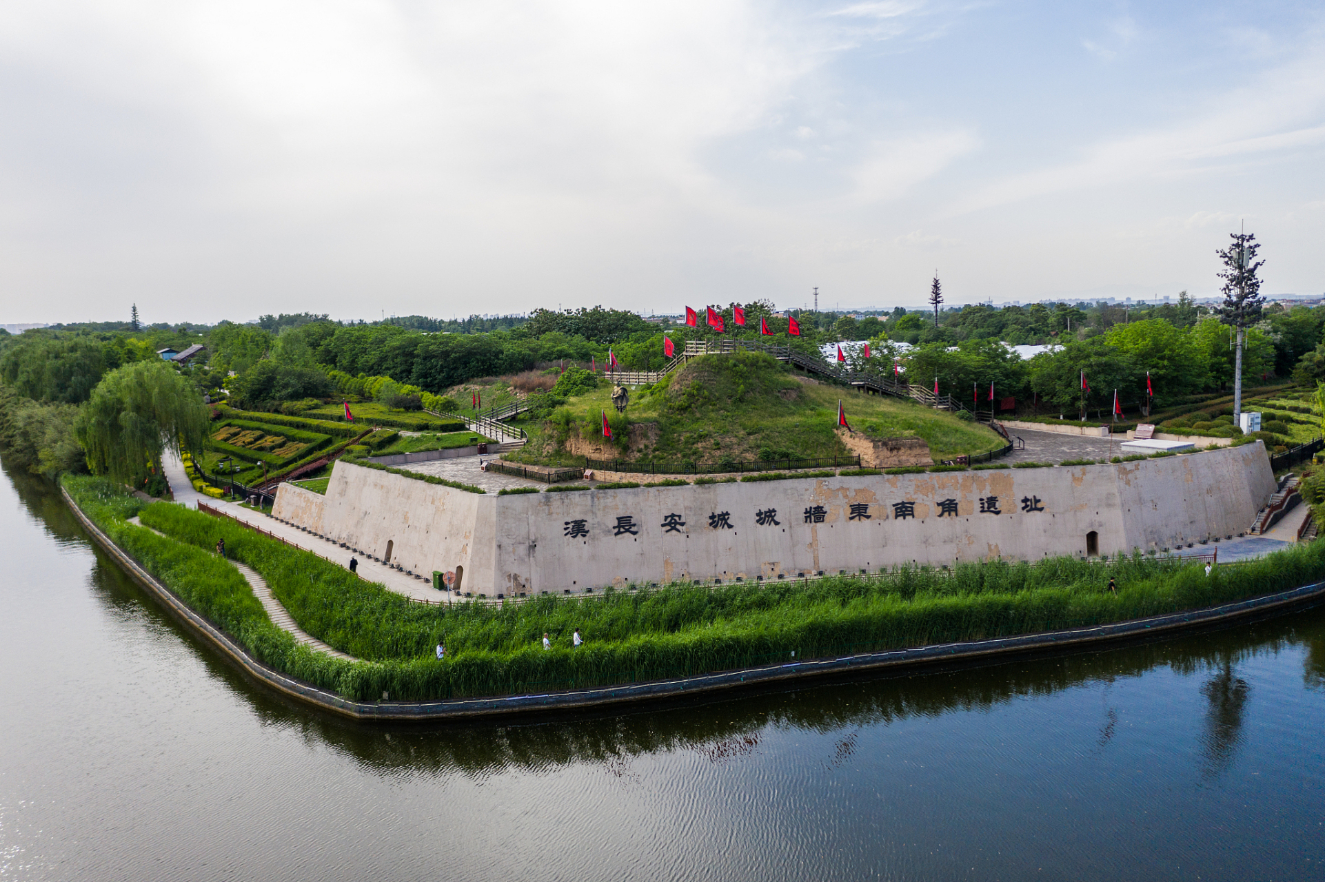 年在家乡# @百家本地君 西安未央宫遗址公园,仿佛穿越到了千年前的