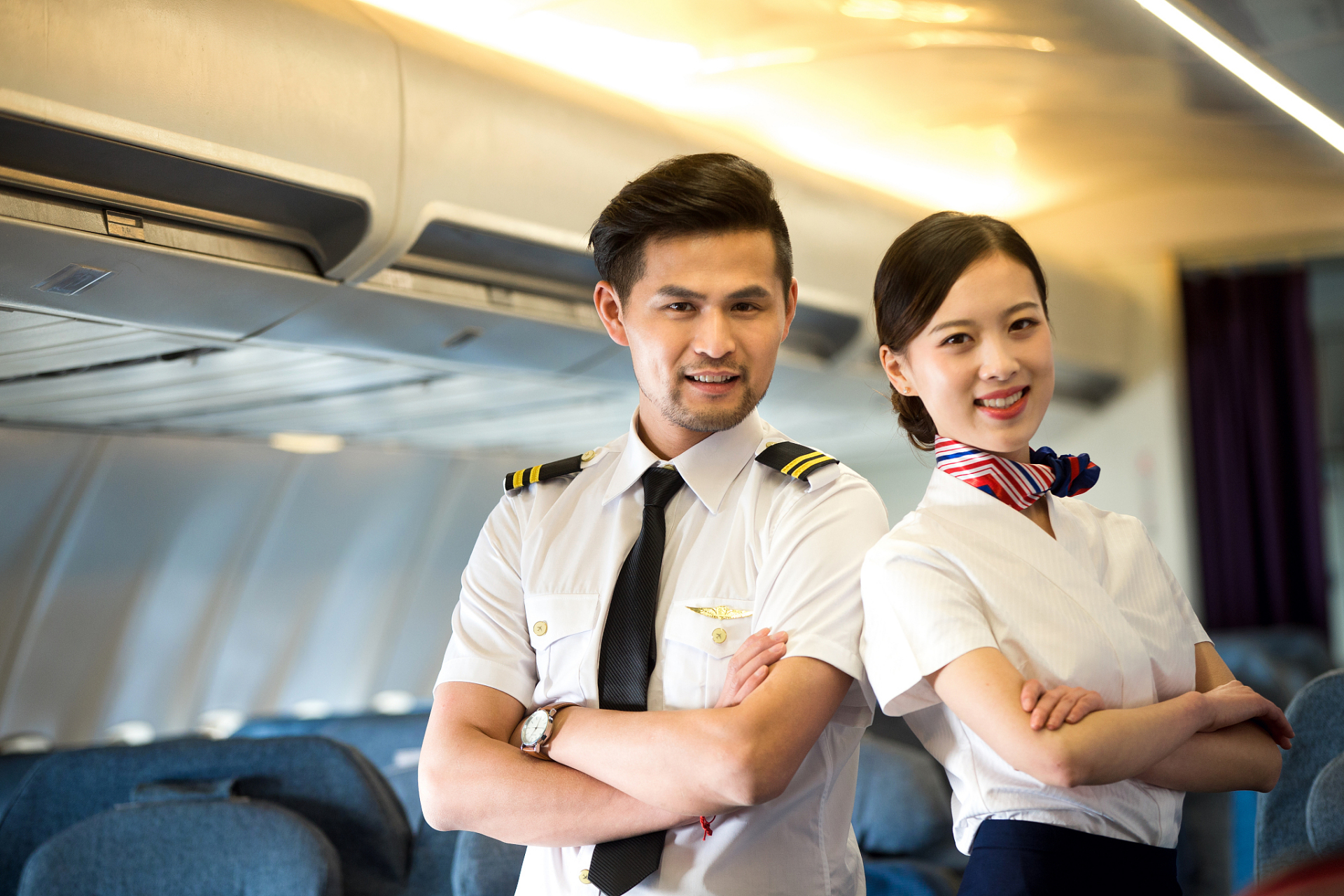 国泰航空行政总裁用普通话道歉# #国泰航空空乘疑歧视非英语乘客