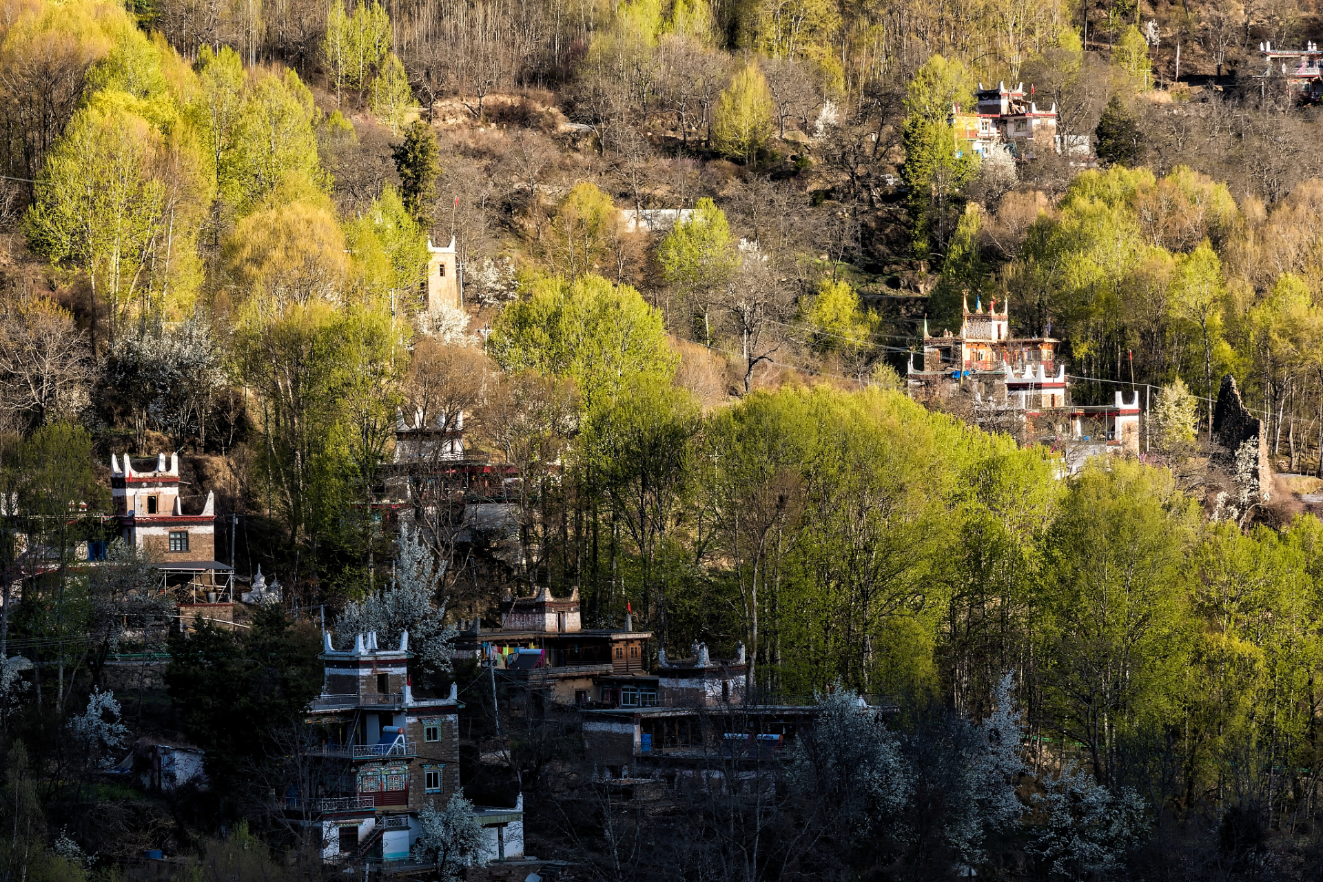 一放假,除了看风景,川西的古村落也是非常值得一去的地方.