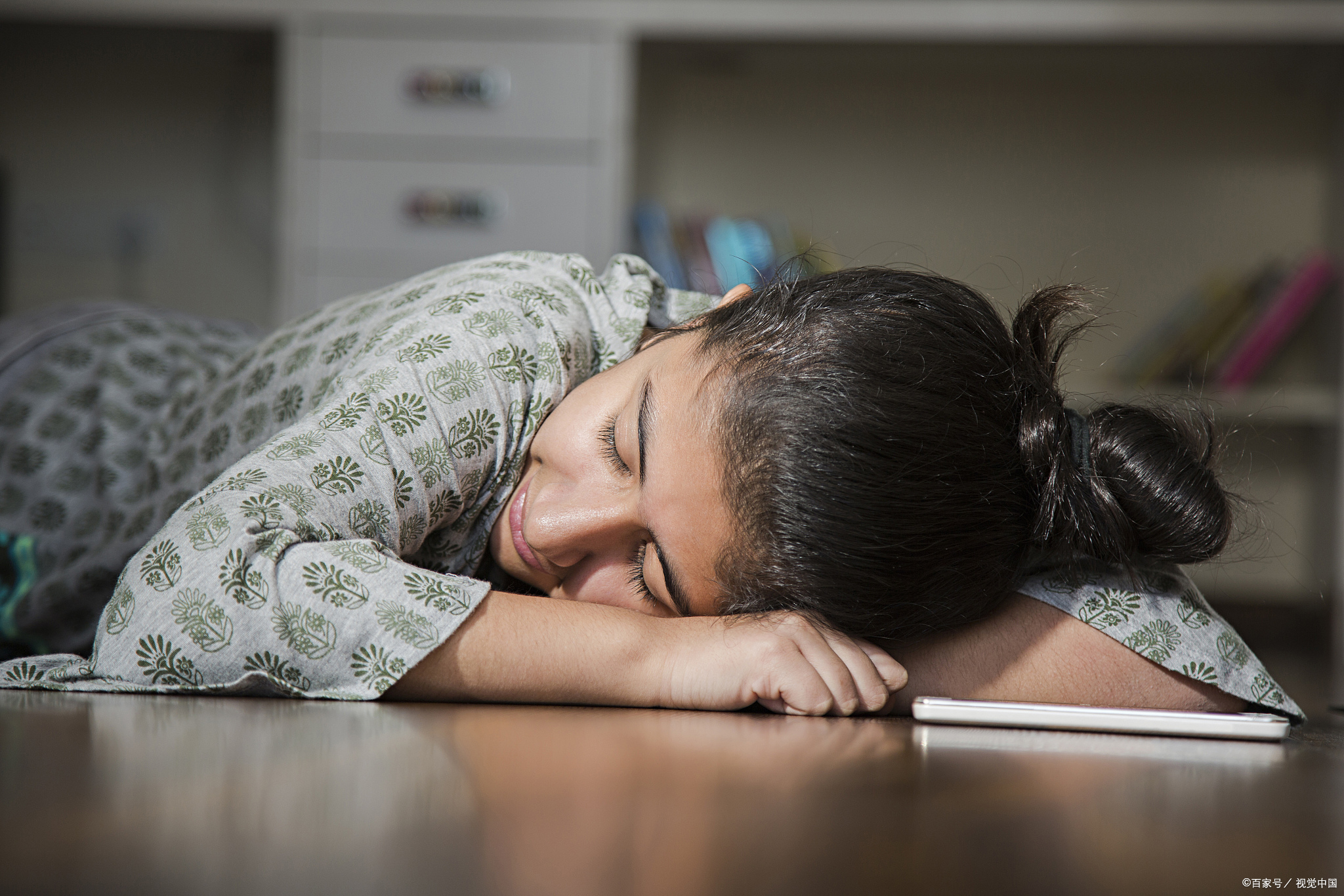 不是 "习惯好",可能是 "腺样体肥大"】 4 岁孩子总喜欢趴着睡,说这样