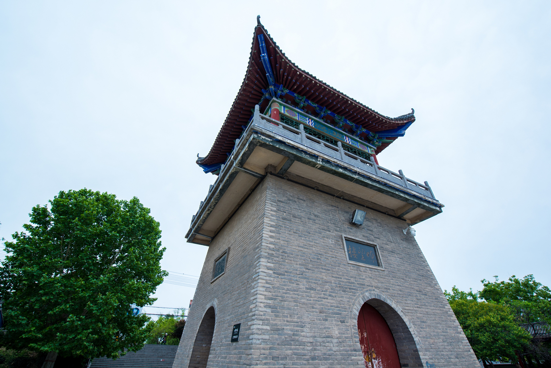 江苏徐州鼓楼(钟鼓楼),相传即西楚霸王项羽西楚故宫之午门,也是文庙