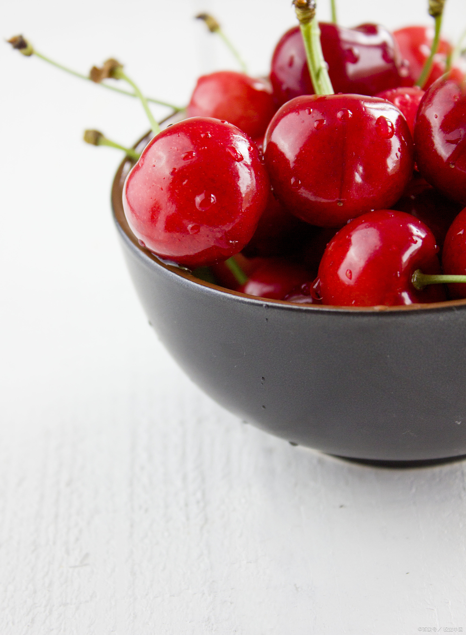 车厘子养生功效揭秘,热量评估与糖友食用建议  在五彩