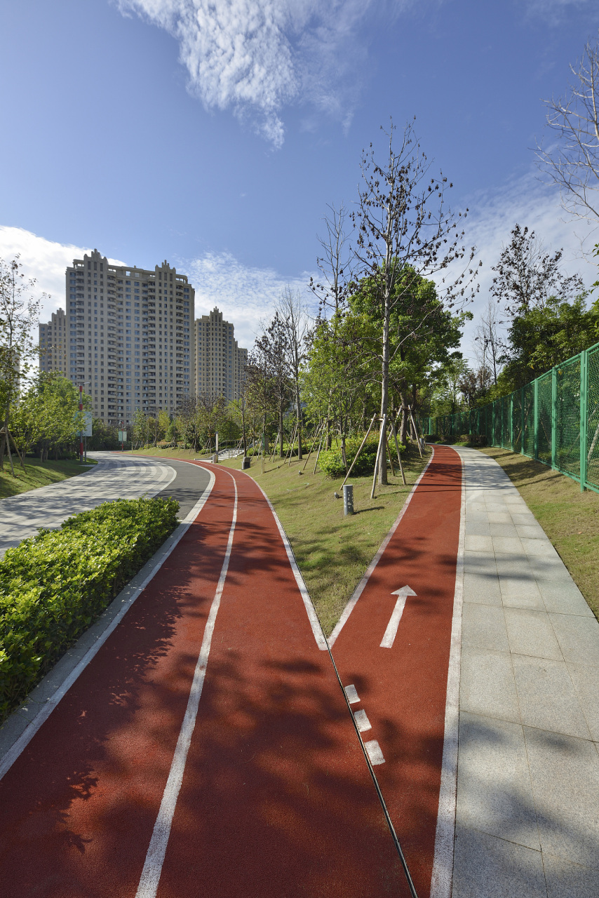 西环公园跑道多长图片