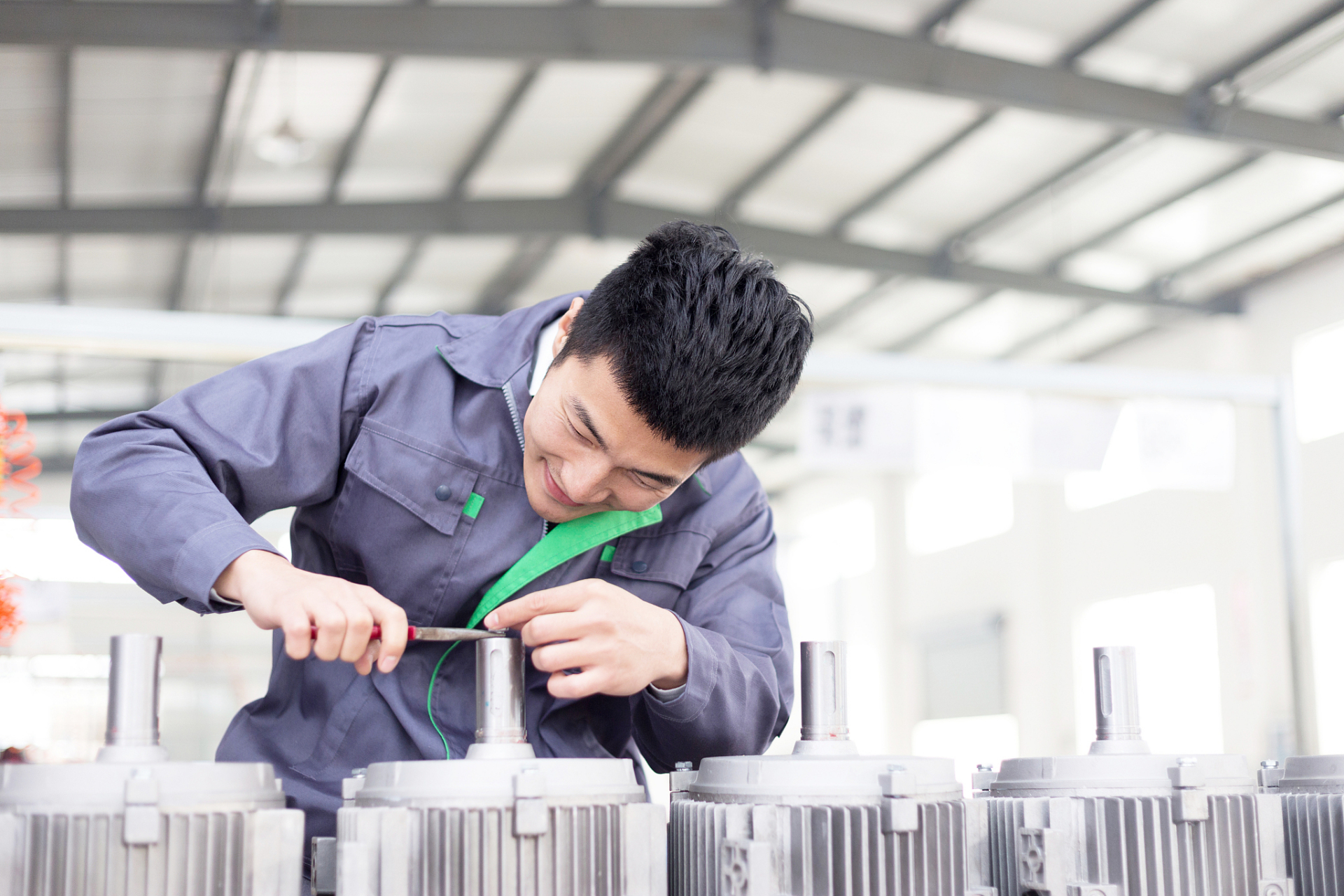 摘要:  车间主任在制造业中扮演着关键角色,需要具备明确目标,建立