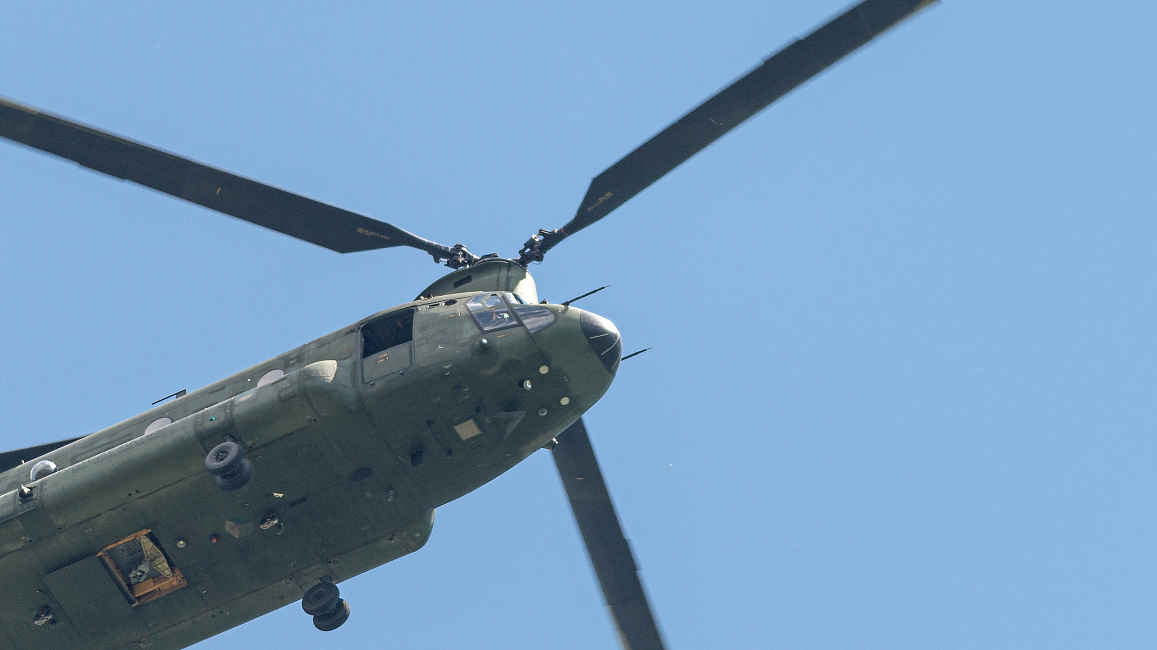 运输机# 1962年问世以来,美国ch47支奴干重型直升机一直是战斗支缘哪