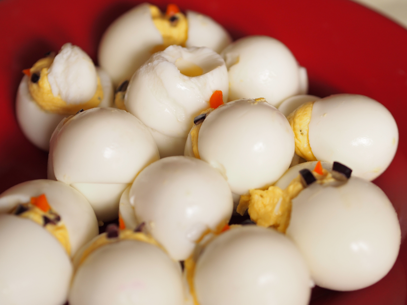 活珠子源于南京,清朝已流行.为金陵传统滋补美食,六合区特产.