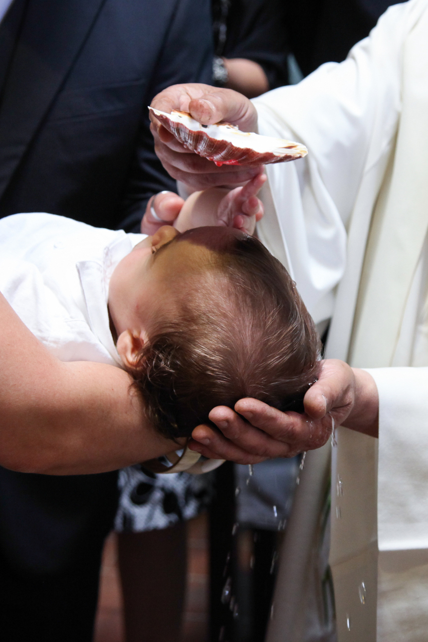 满月剃胎发,头发会更好吗?