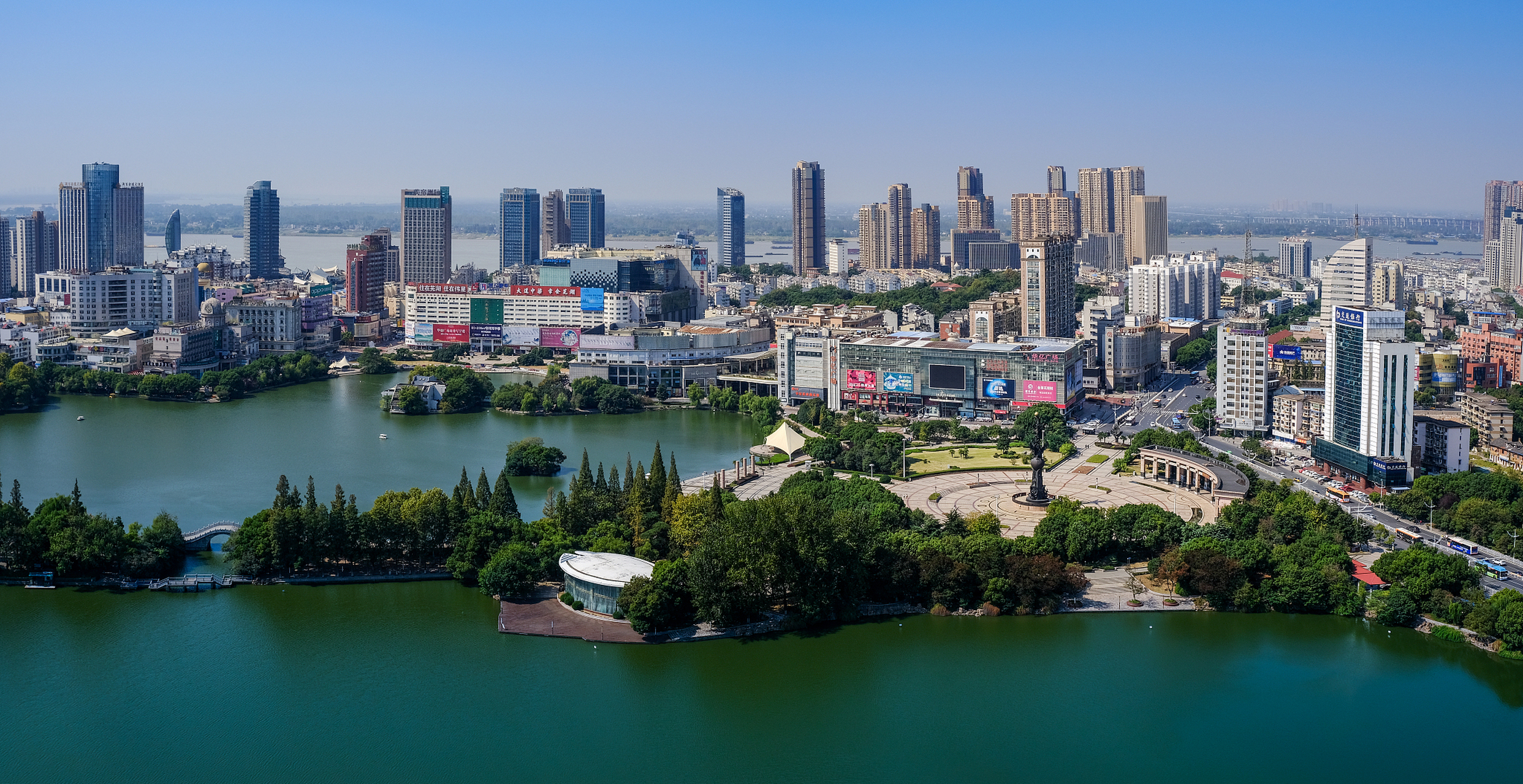 荆门,别称荆楚门户.隶属于湖北省.