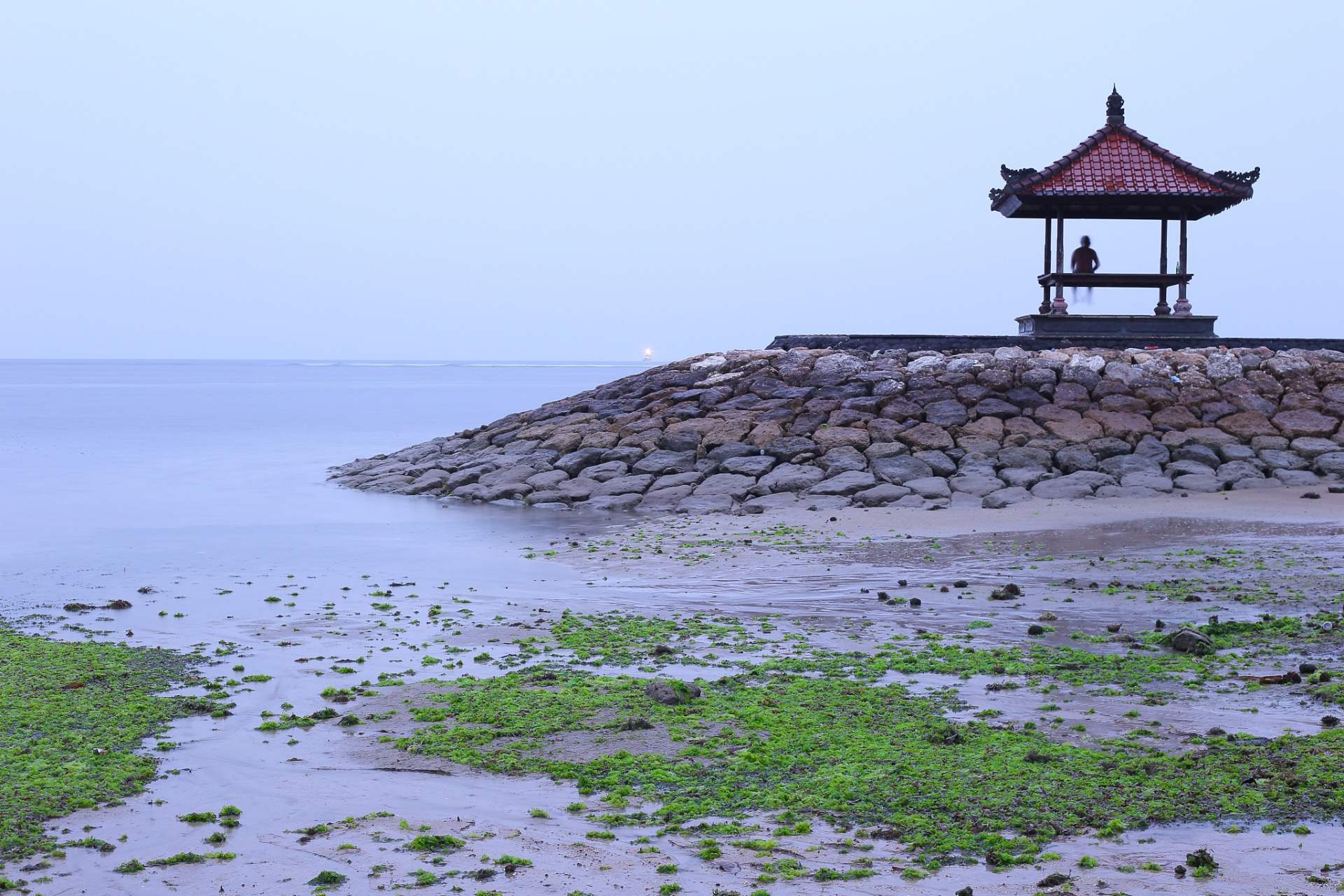 秦山岛,又名"琴山","神山",俗称"奶奶山",位于江苏省连云港市赣榆区