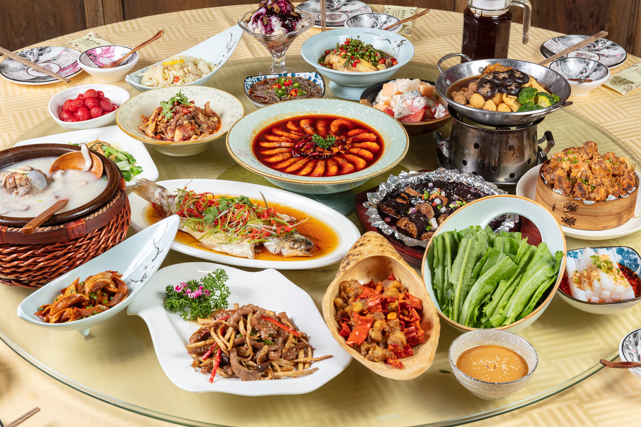 中国美食甲天下,源远流长,博大精深,融合了五千年文