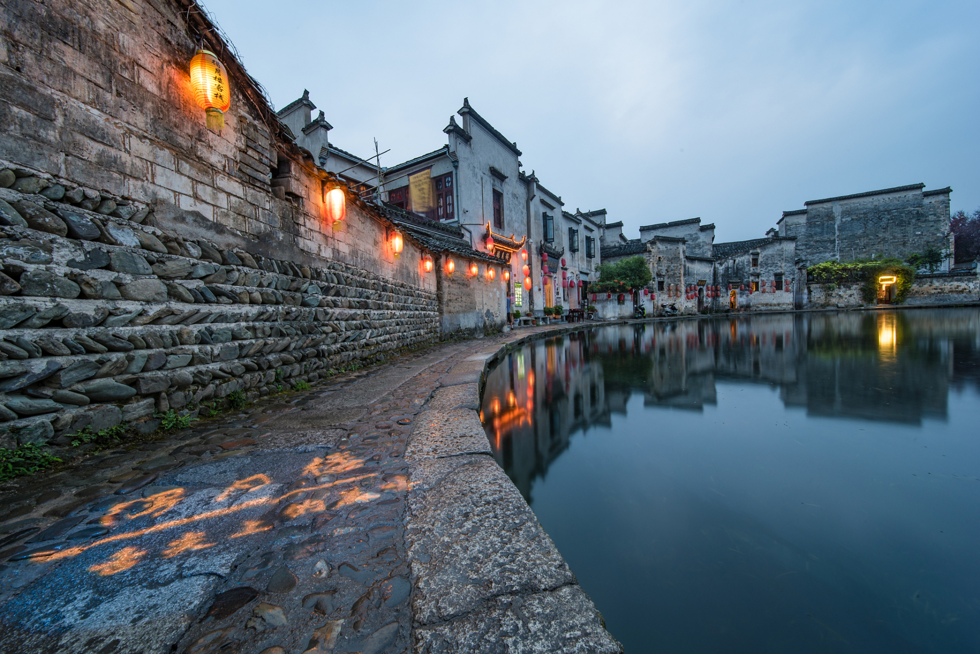 你好安徽# 徽州古城位于安徽省黄山市休宁县,这里是中国徽州文化的