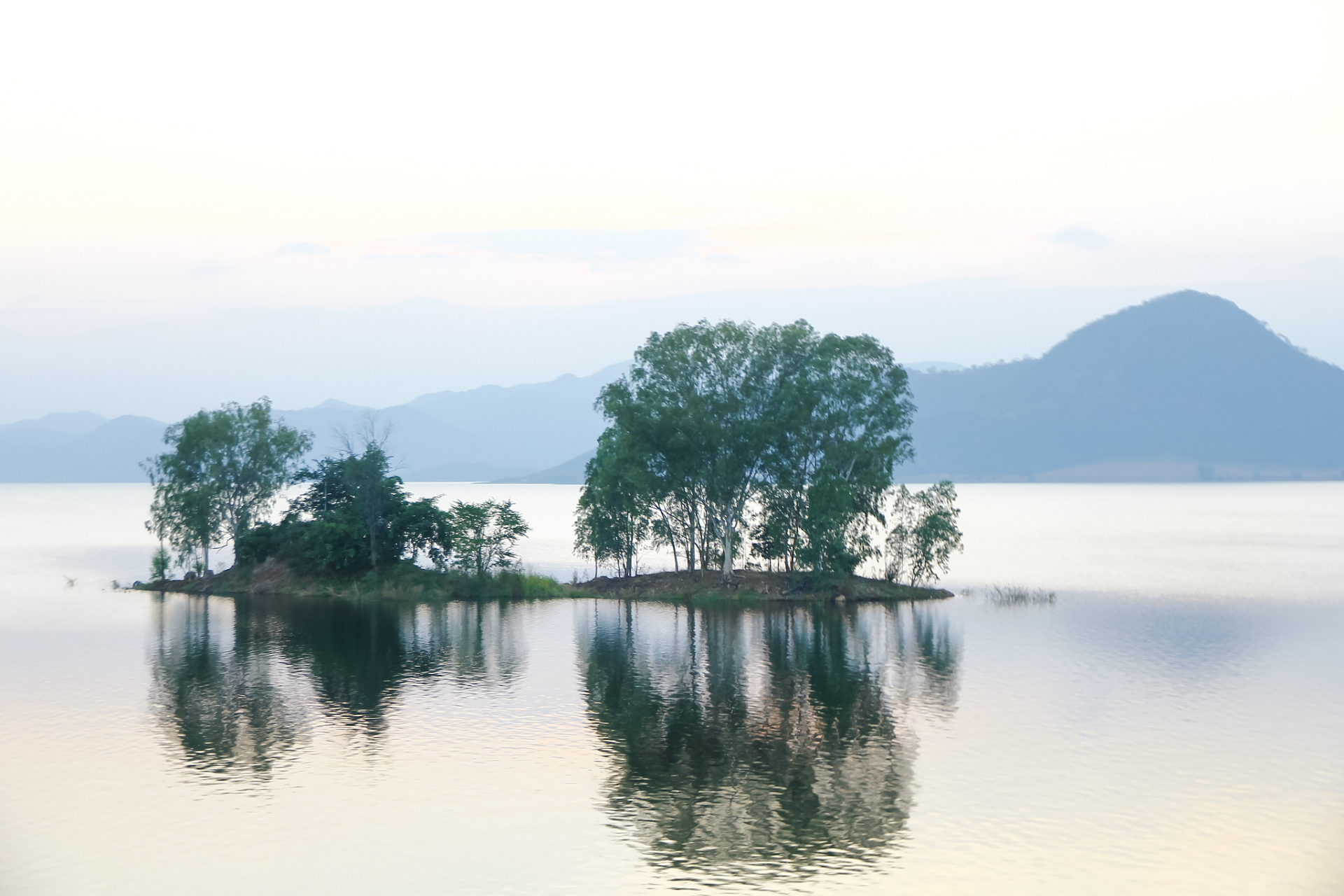 游览攻略之东栅古镇的古韵风情 位于富春江畔的东栅古镇是杭州两岸