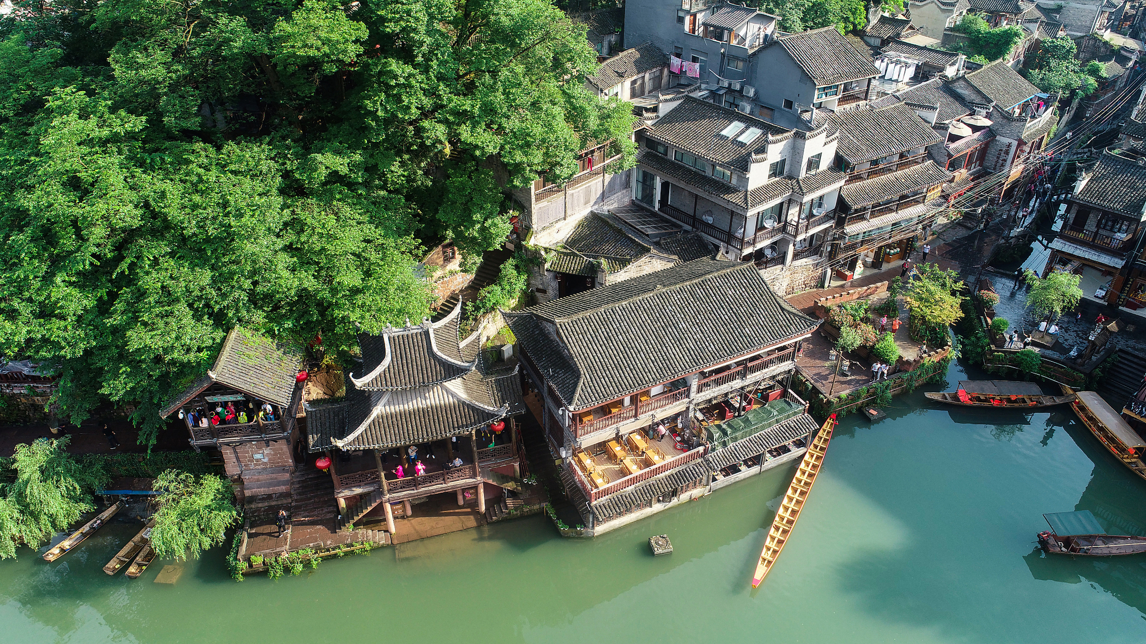 成都周末周边游推荐# 前几天,我去到了成都的黄龙溪古镇,在那里我