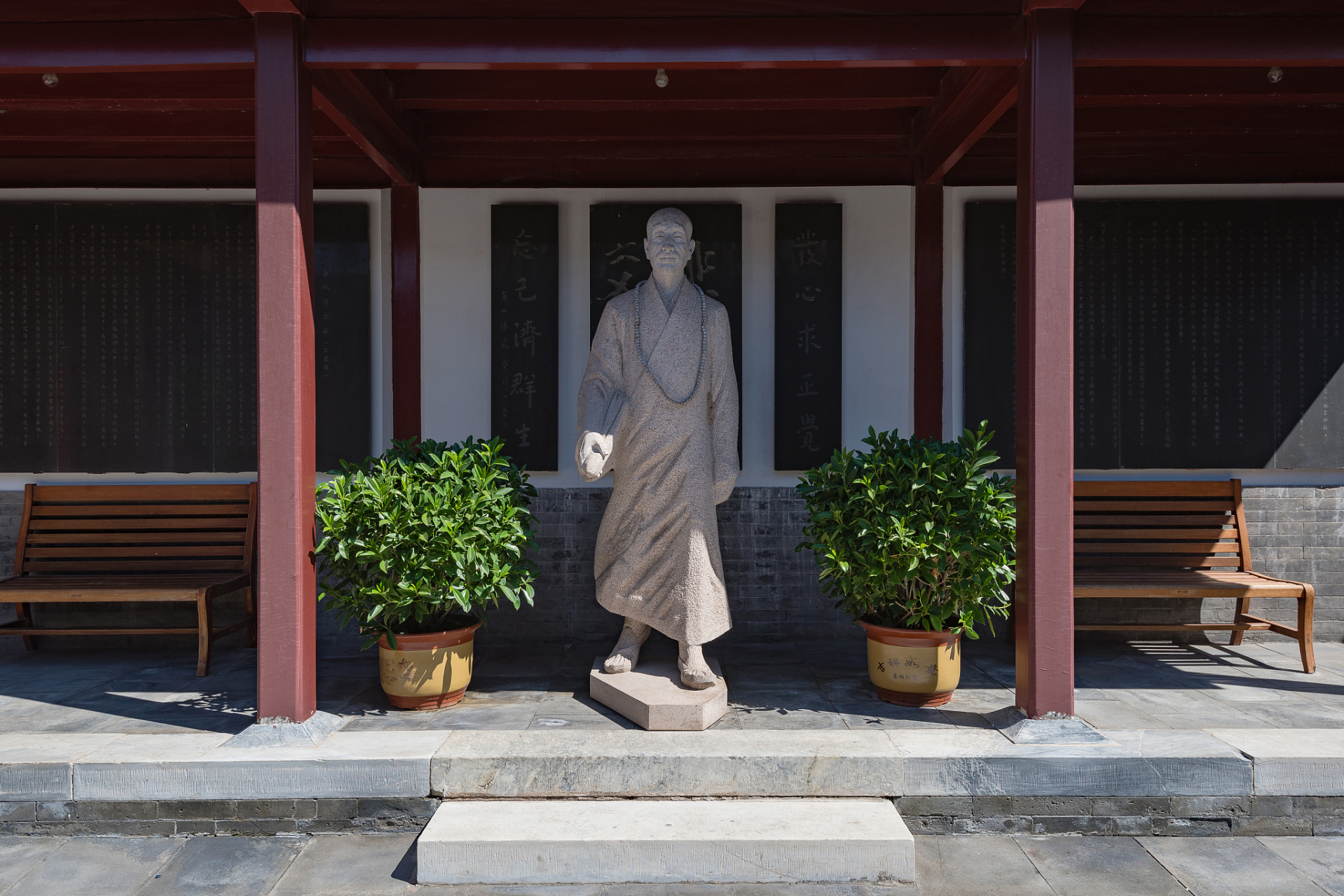 带着避暑攻略上热搜#南京市秦淮区的高二适故居,是一处夏日避暑胜 ..