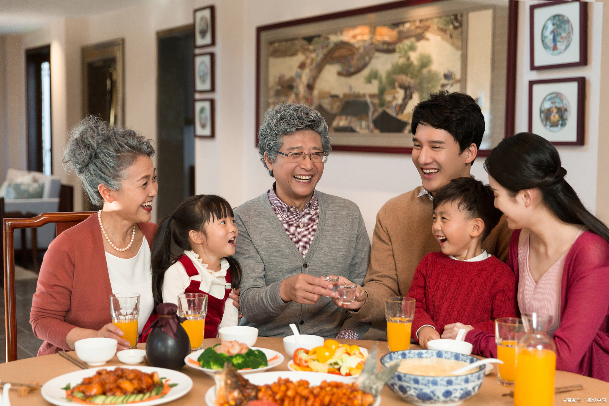 热点引擎计划# 过年回哪家,婆家和娘家  [鲜花]这