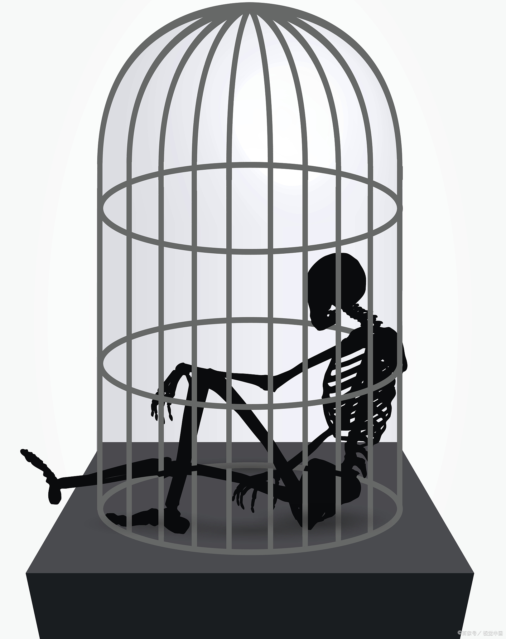 刘女士把老公锁在屋子里,每天就送送饭啊,送点日常用品啥的,牢笼