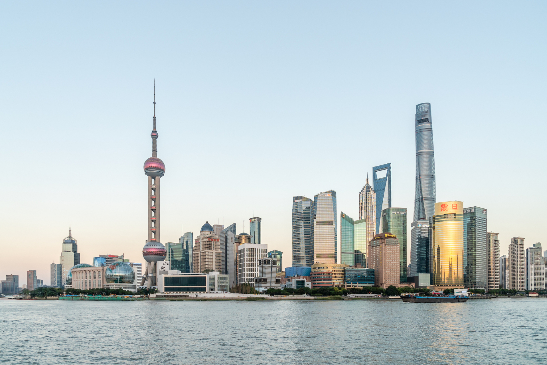 上海陆家嘴旅游攻略|上海陆家嘴是一个充满魅力的旅游目的地,以下是一