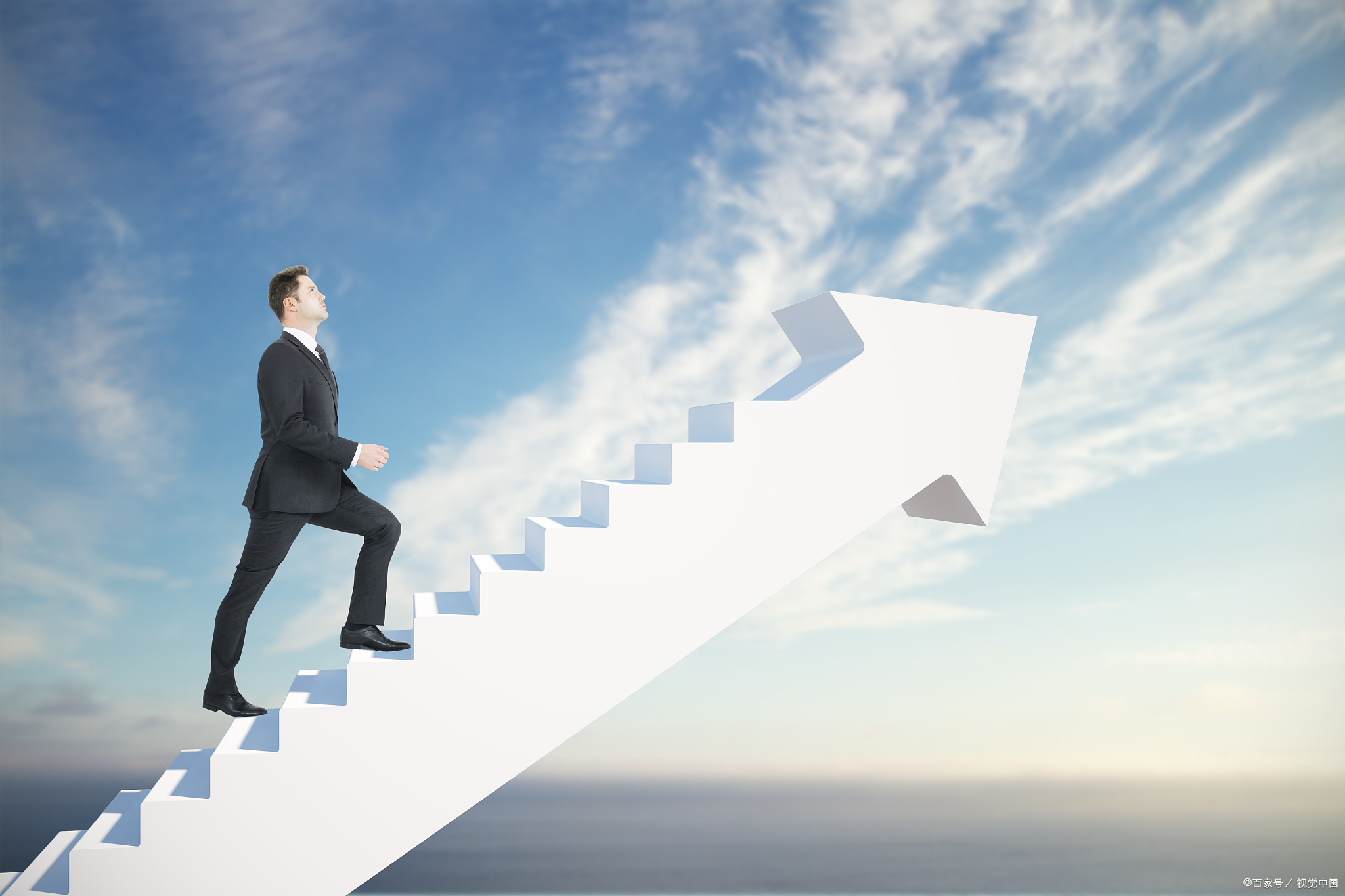 要想成功,首先得从改变自己开始,改变自己的行为,思维,勇敢的走出去