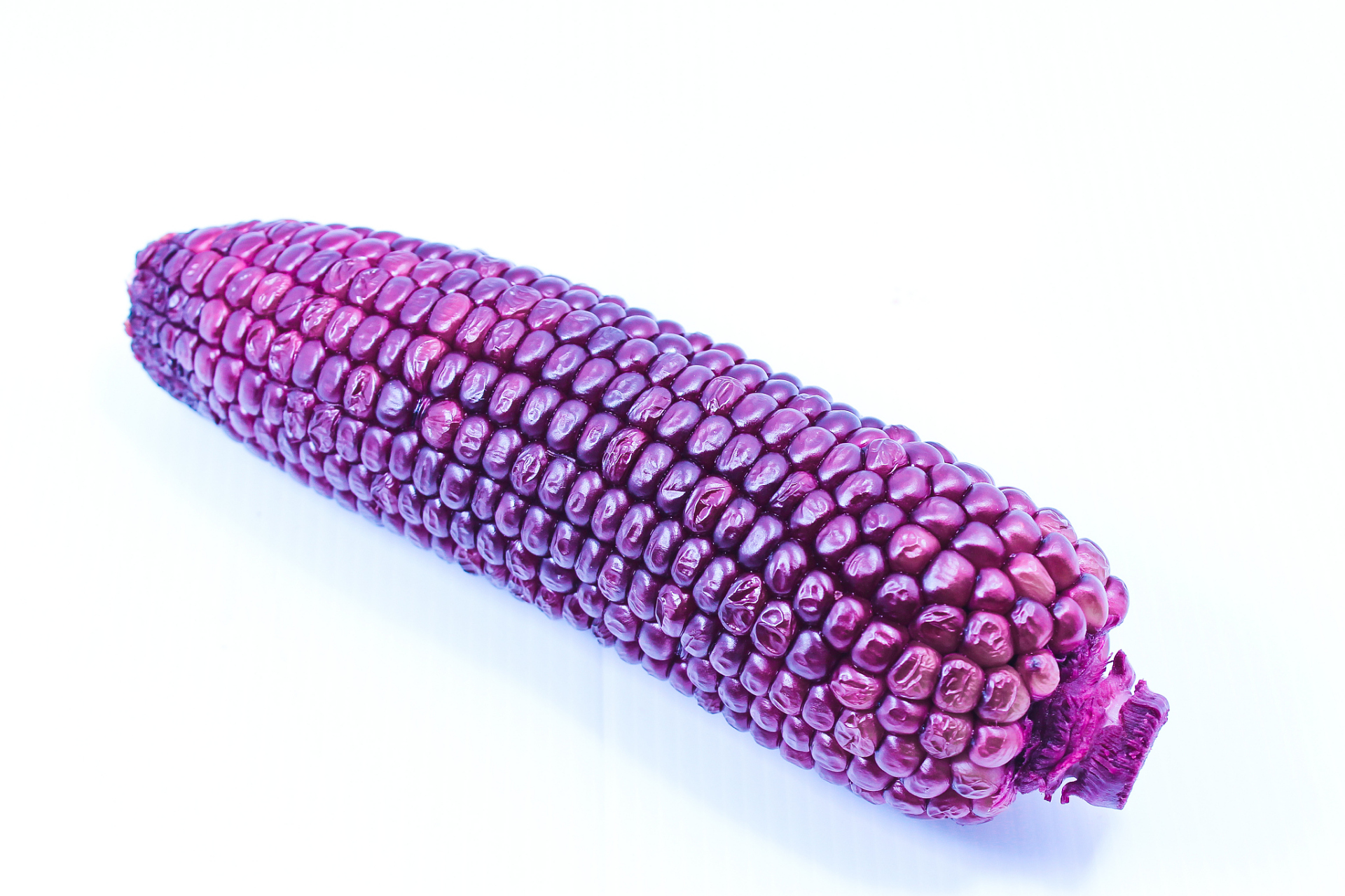 买回的紫玉米,煮后发现煮玉米的水都成紫红色了,怎么回事?