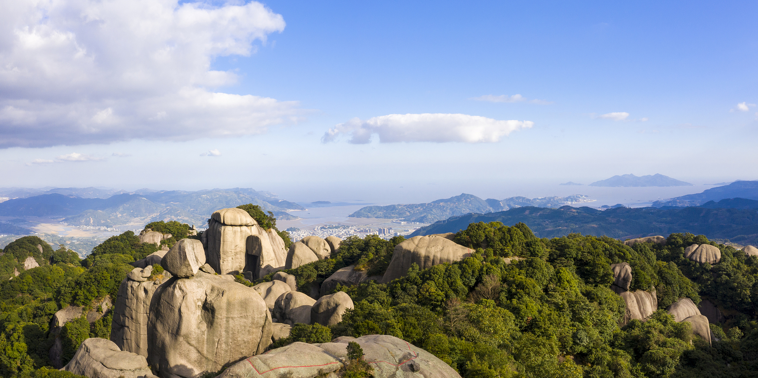 福鼎市必去的6个景点,包括太姥山,牛郎岗,南少林寺,龙安古桥,小白鹭
