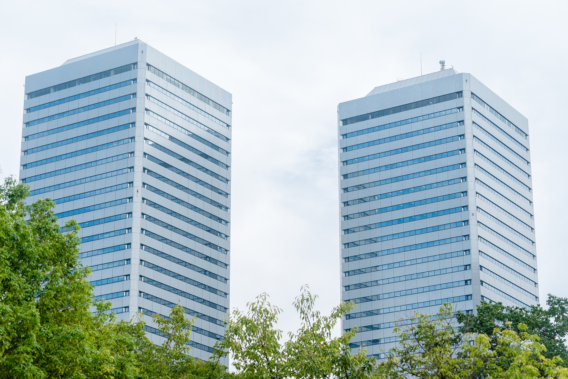 中国建筑集团有限公司待遇不会错 随着房地产业降温,大学里土木建筑类