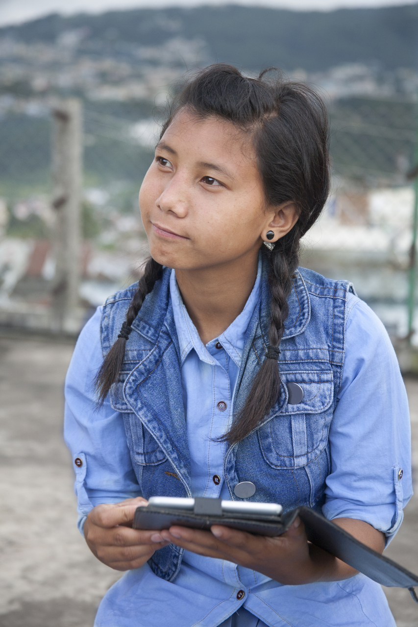 99大家好,今天我要给大家讲述一个来自四川大凉山的21岁女孩的故事