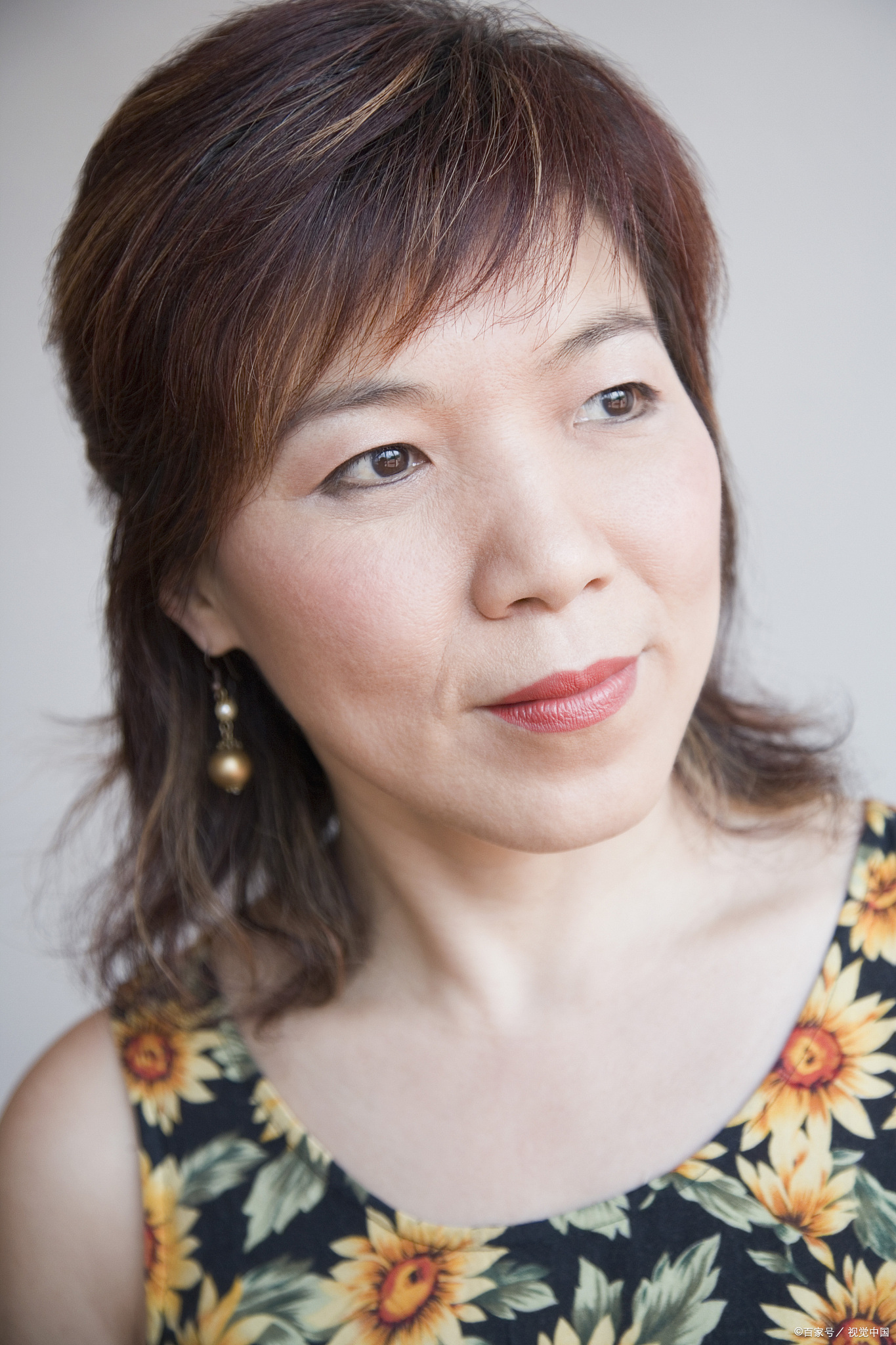 今年已经 55 岁了,晚年孤独的我,也意识到我是别人口中的老女人.